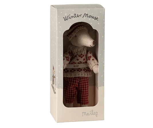 Maileg Winter mouse with ski set, Mum - Red