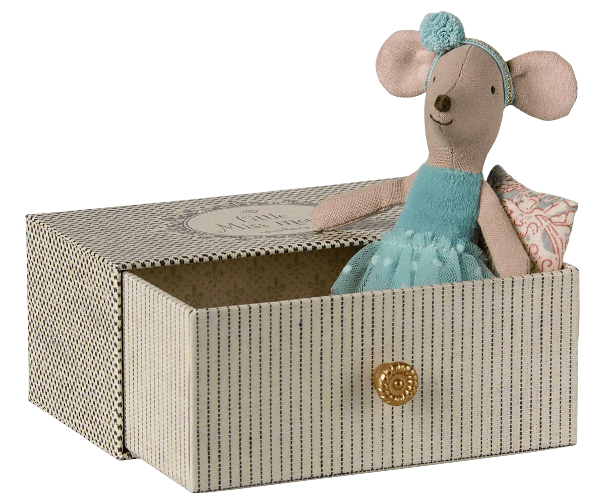 Maileg Dance mouse in daybed, Little sister - Blue