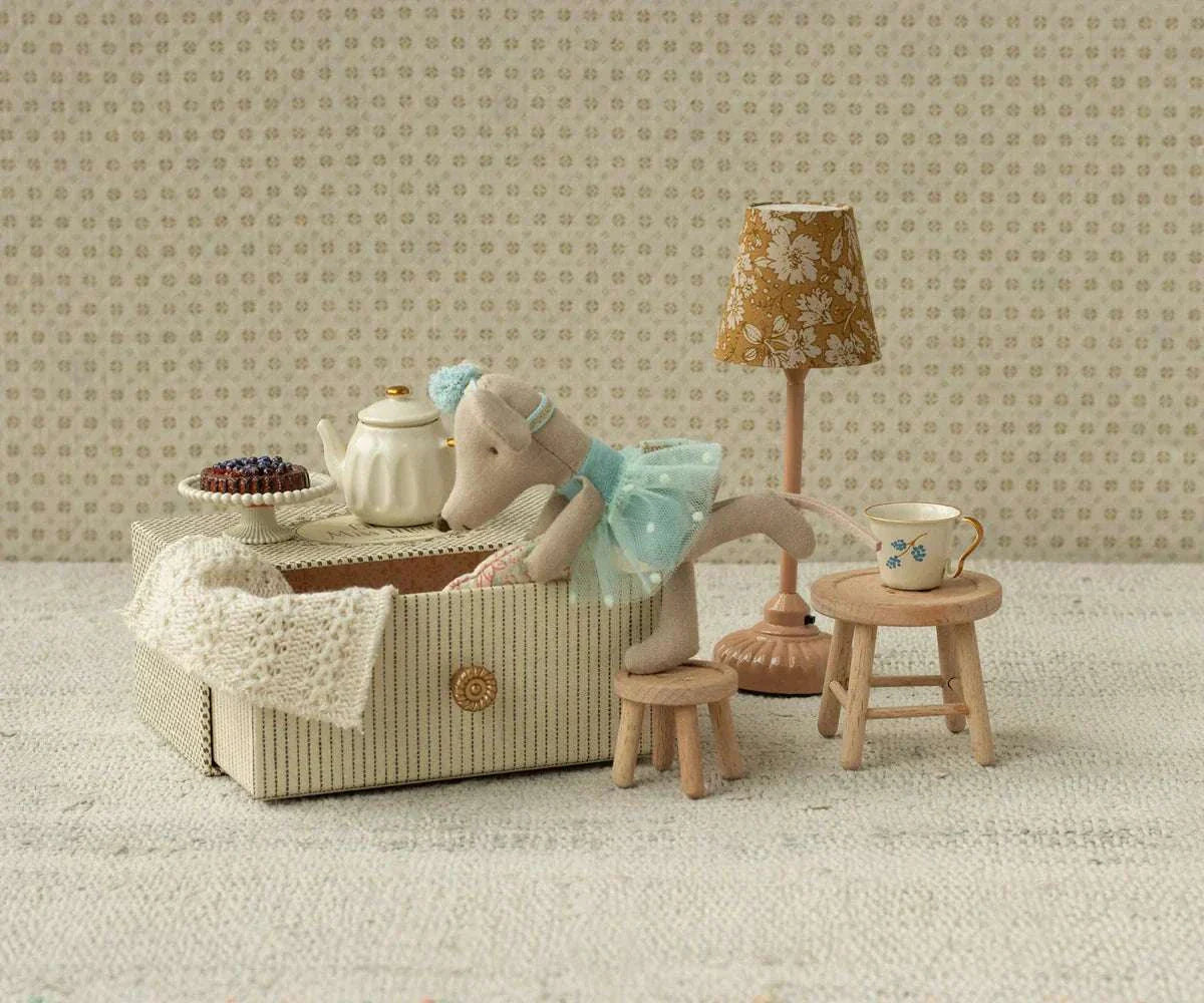 Maileg Dance mouse in daybed, Little sister - Blue