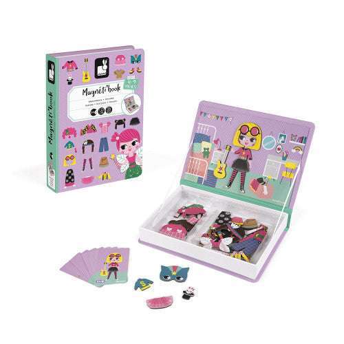 Girl's Costumes Magneti' Book